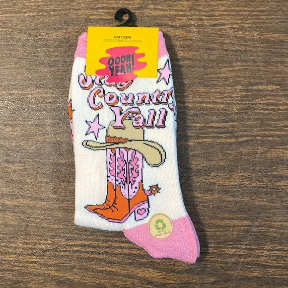 Socks Womens S/M crew. Giddy up/Stay Country Yall. - Picture 1 of 3
